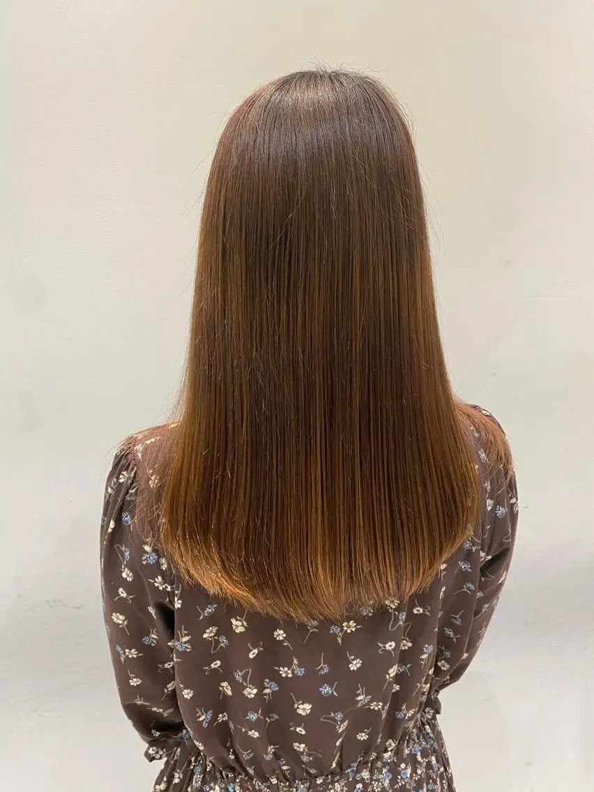 ロング 美髪矯正透明感カラー 江川　和輝のヘアスタイル