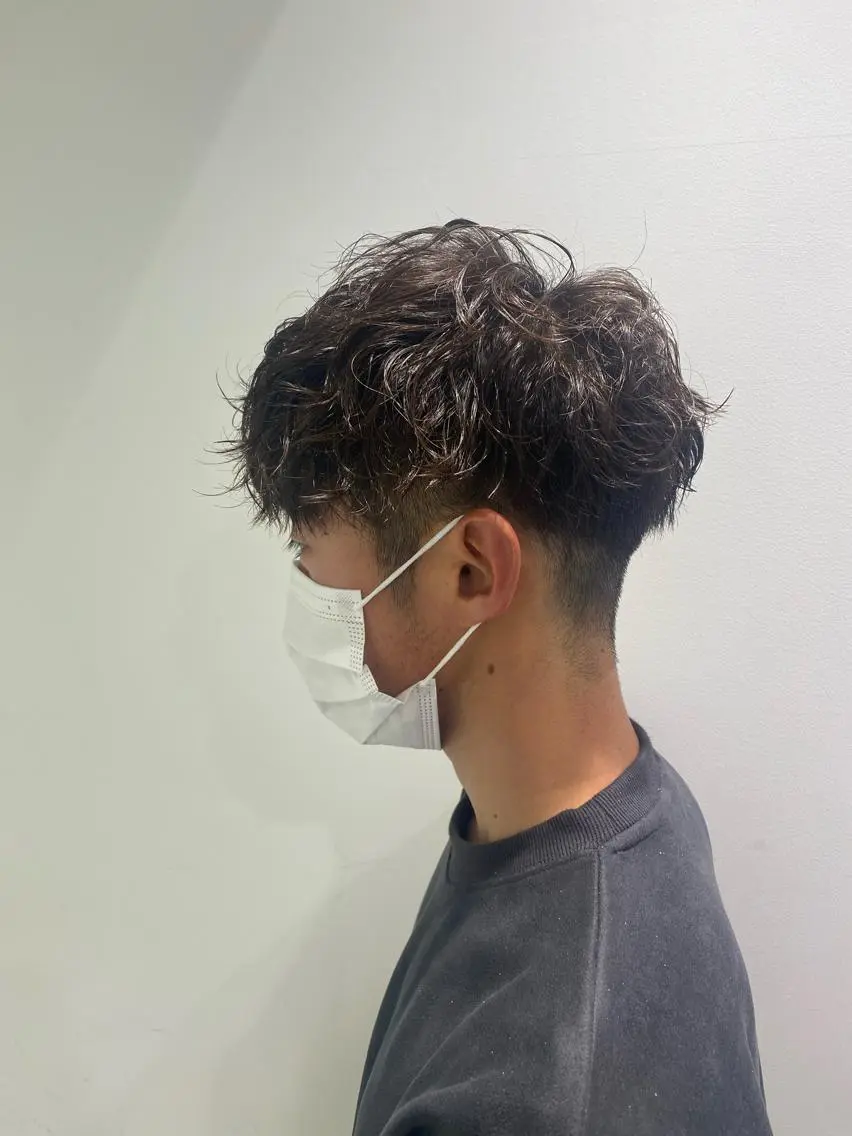 ミディアム カラー パーマ メンズ 横浜駅メンズパーマ師 🌀岩﨑弘成🌀のヘアスタイル