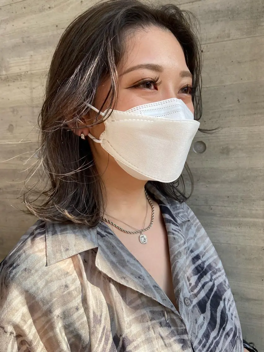 ミディアム カラー 透明感カラー ハイライトカラー ハイライト SALTWATER AYARIのヘアスタイル