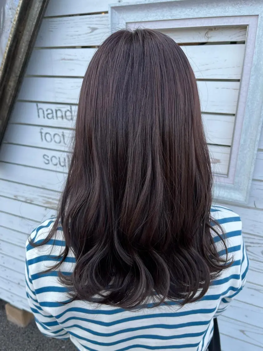 カラー 伊藤 由妃乃のヘアスタイル