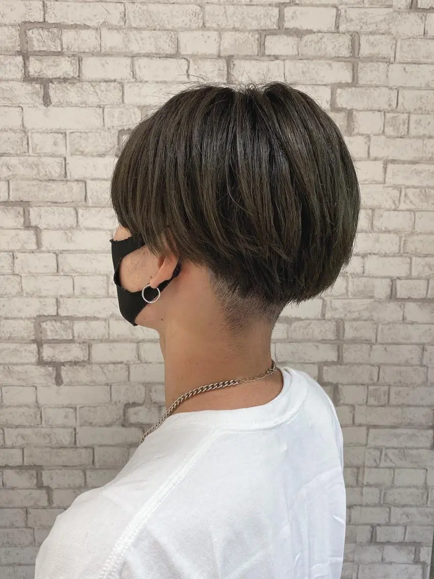 ショート カラー ヘアアレンジ メンズ カット ブリーチなし艶カラー 東家のヘアスタイル