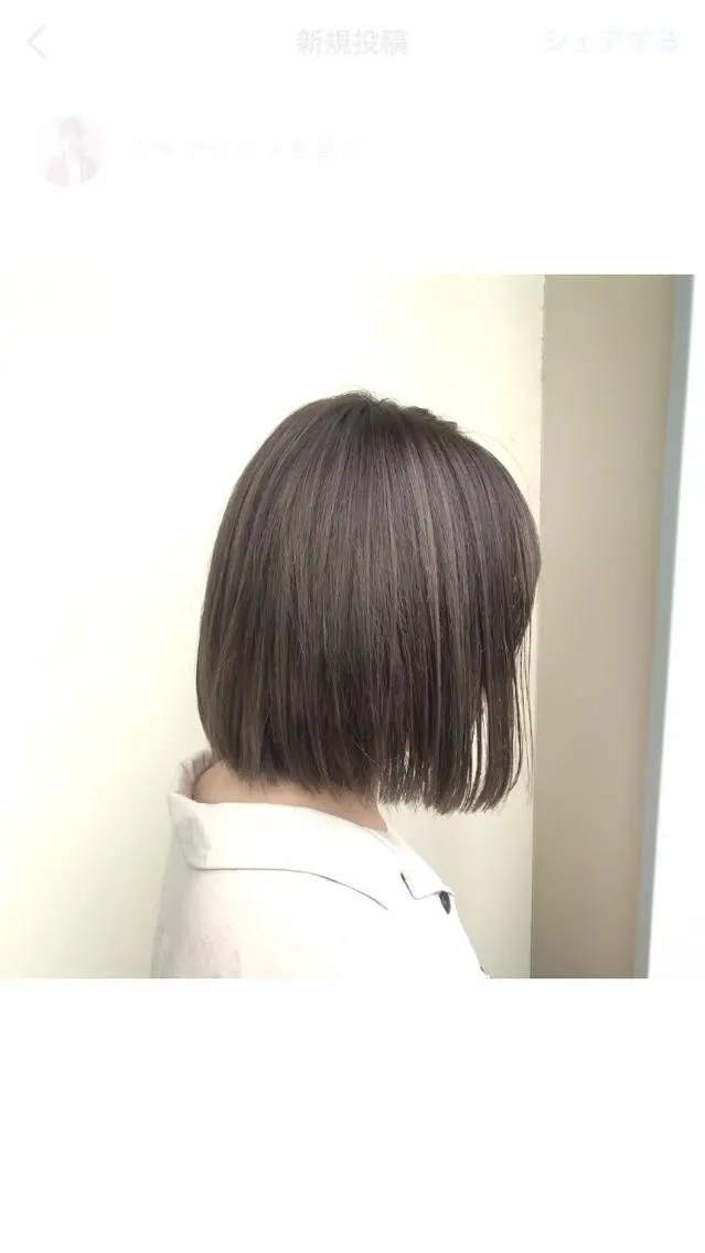 ショート カラー 透明感カラー グレージュ 伊奈 航平のヘアスタイル