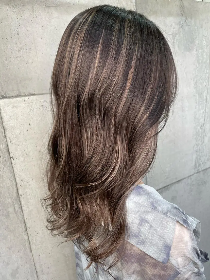 セミロング ヘアカラー トリートメント 大内 志穂のヘアスタイル