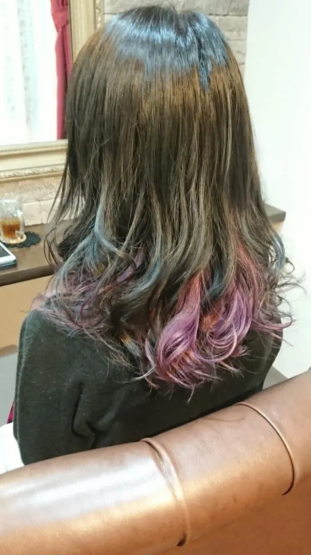 セミロング カラー ヘッドスパ 美髪 カラーリストのヘアスタイル