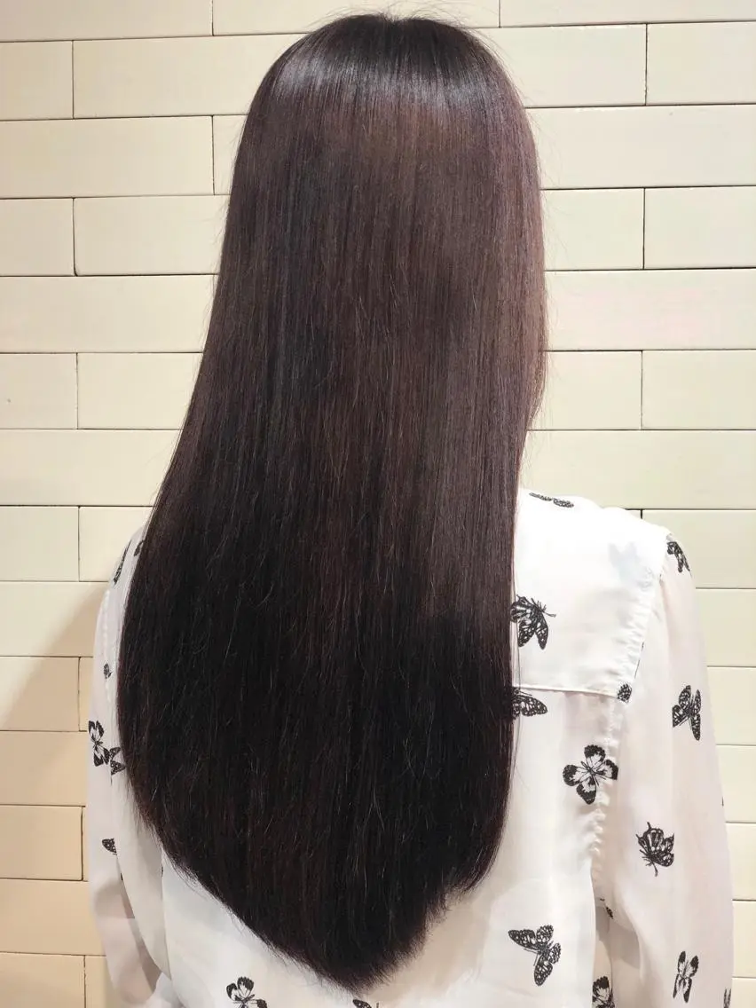 ロング カット ヘアカラー 縮毛矯正 トリートメント 髪質改善⌇透明感 カラー⌇川上葵のヘアスタイル