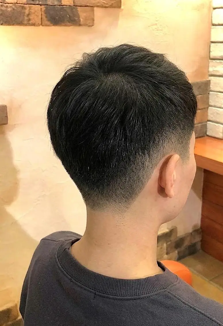 ショート カラー 黒髪 グラデーションカラー カット トリートメント flencia 丸 和博|カットのヘアスタイル
