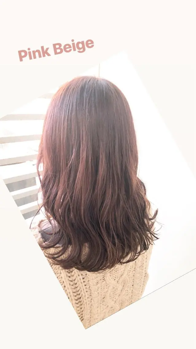 セミロング カラー 韓国🇰🇷レイヤー 映える顔周り🩷のヘアスタイル