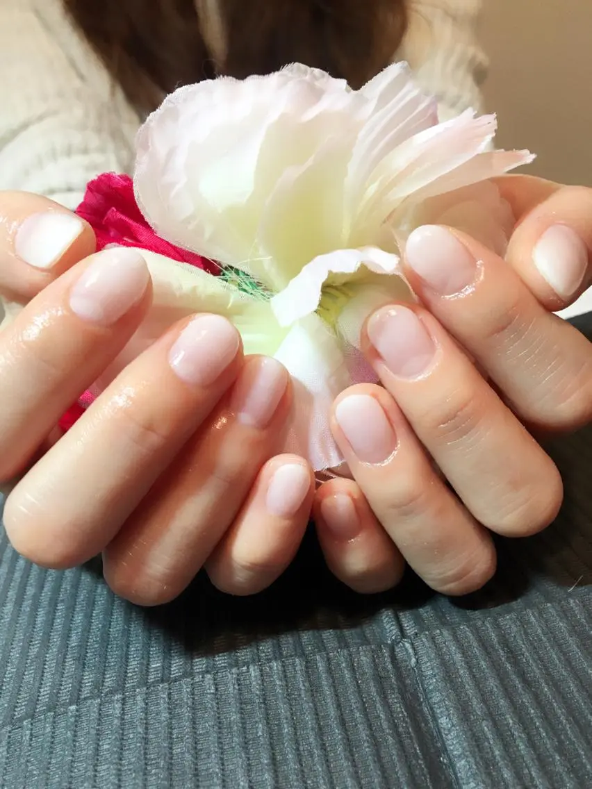 ネイル グラデーション ホワイト ハンドネイル LIAN- nailのネイルデザイン