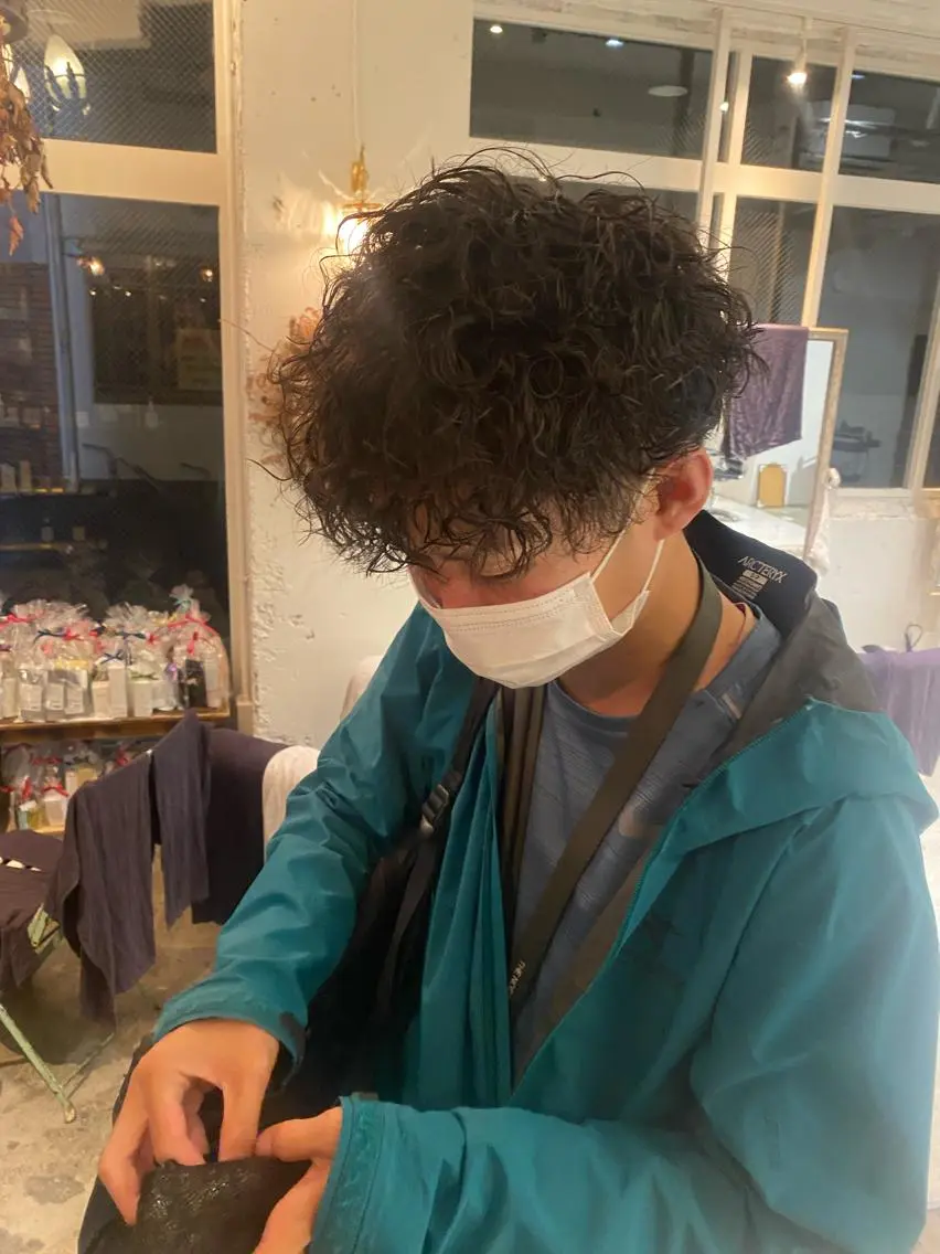 ショート メンズ メンズパーマ バレイヤージュ職人 🔥代表YU-SHIのヘアスタイル