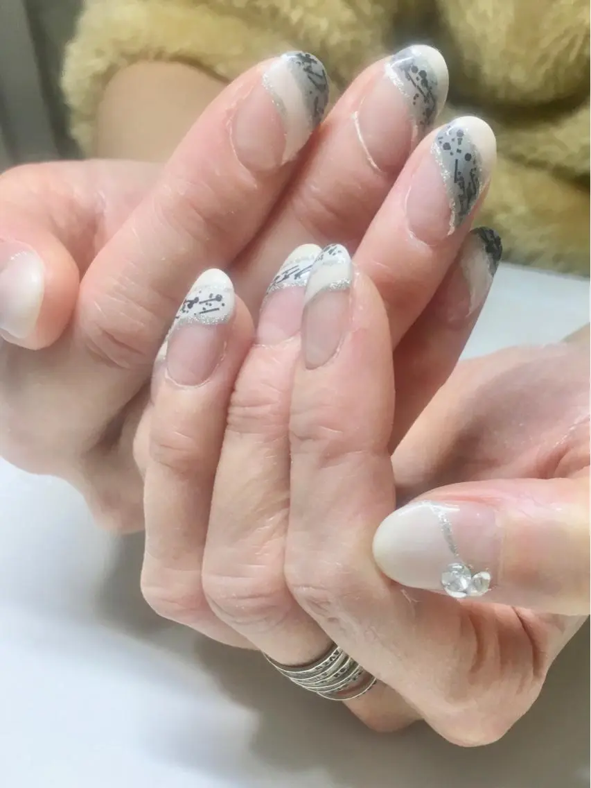 ネイル 新宿ネイルサロン ジェミディローサのネイルデザイン