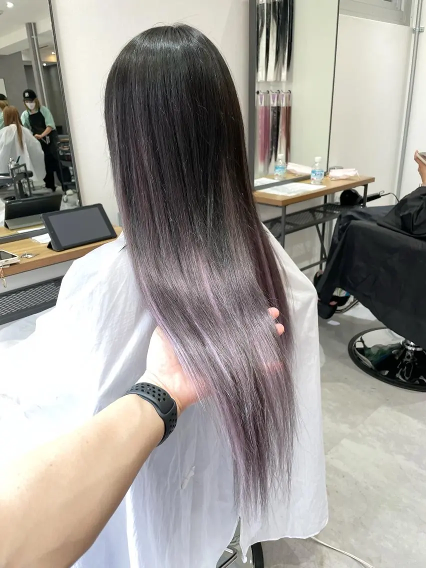 ロング カラー シールエクステ アッシュ グラデーションカラー パープルカラー エクステ ヘアカラー エクステ KEISUKE🐶 カラー✨エクステのヘアスタイル