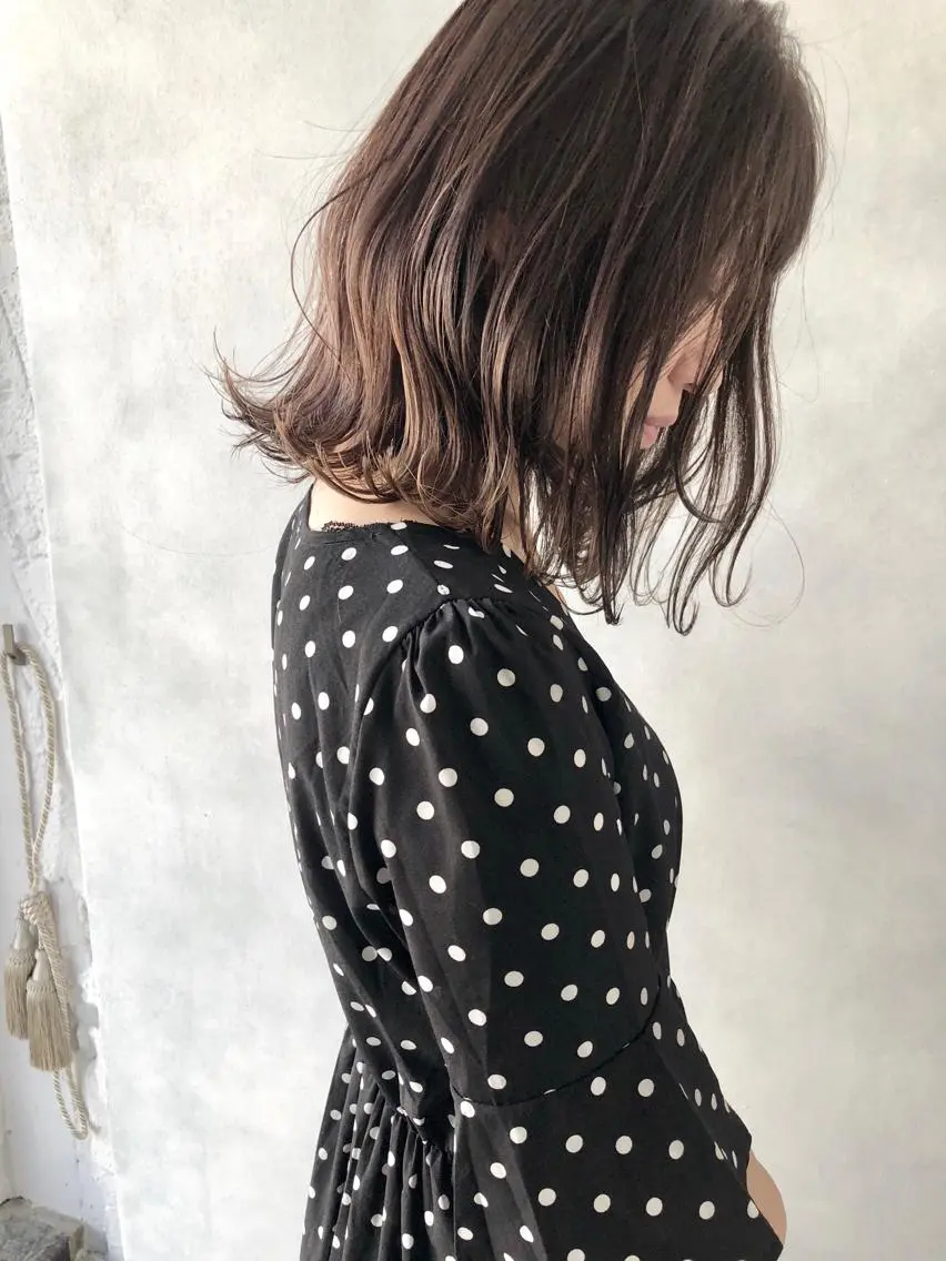 ミディアム 外国人風カラー ハイライト ヘアカラー トリートメント 小澤大輔 YOLO hairのヘアスタイル