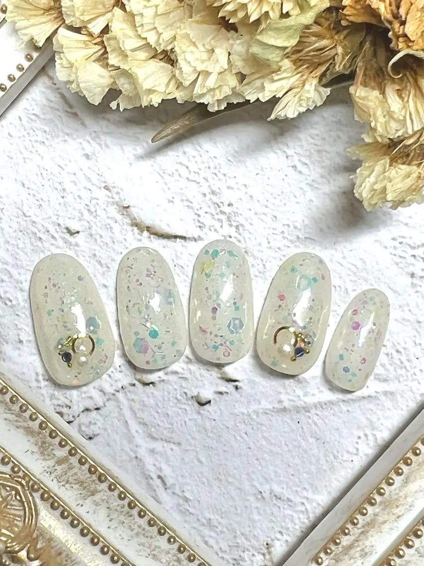 ネイル ホログラムネイル キラキラネイル beautiful dreamerのネイルデザイン