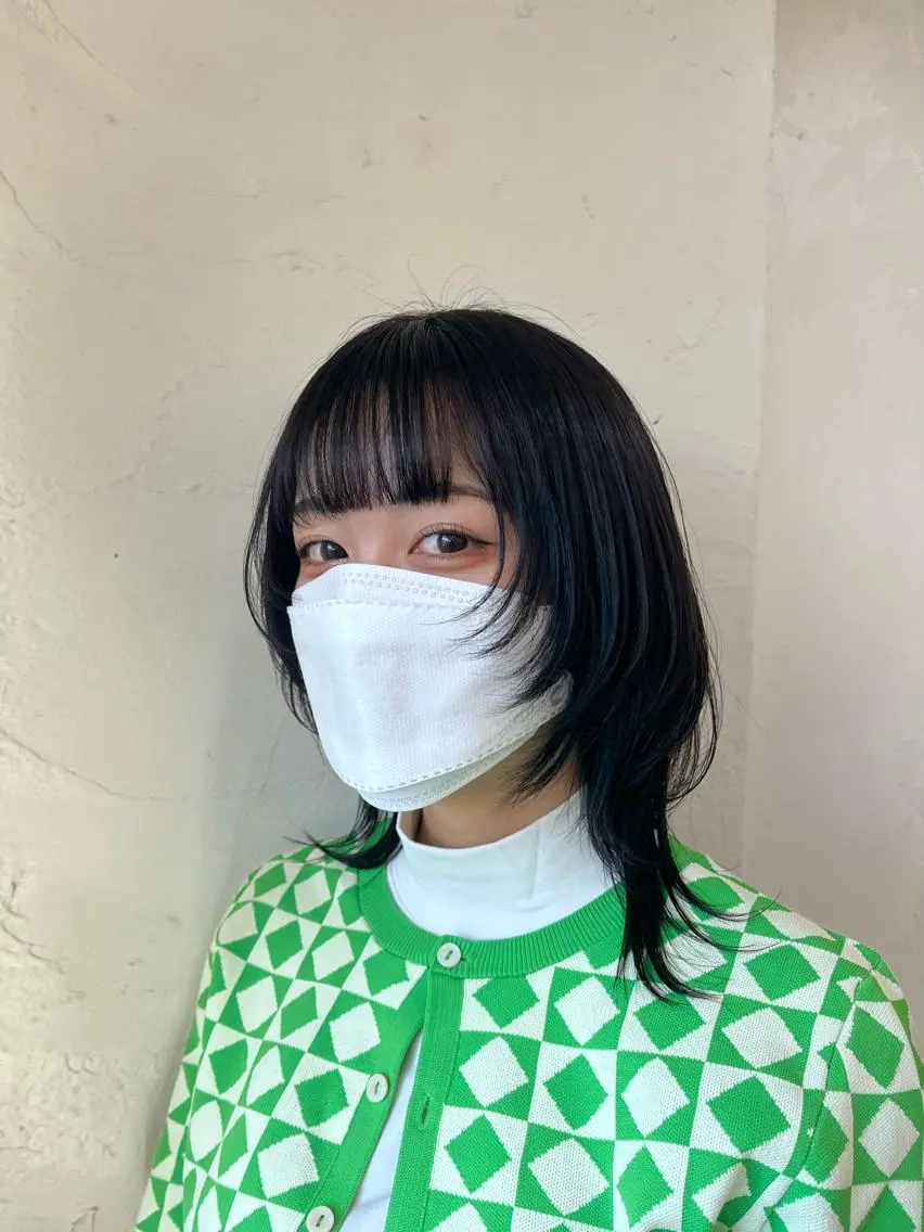 ミディアム カラー 黒髪 ブルーカラー ブルーブラック 💛ハイトーン💛 りむのヘアスタイル