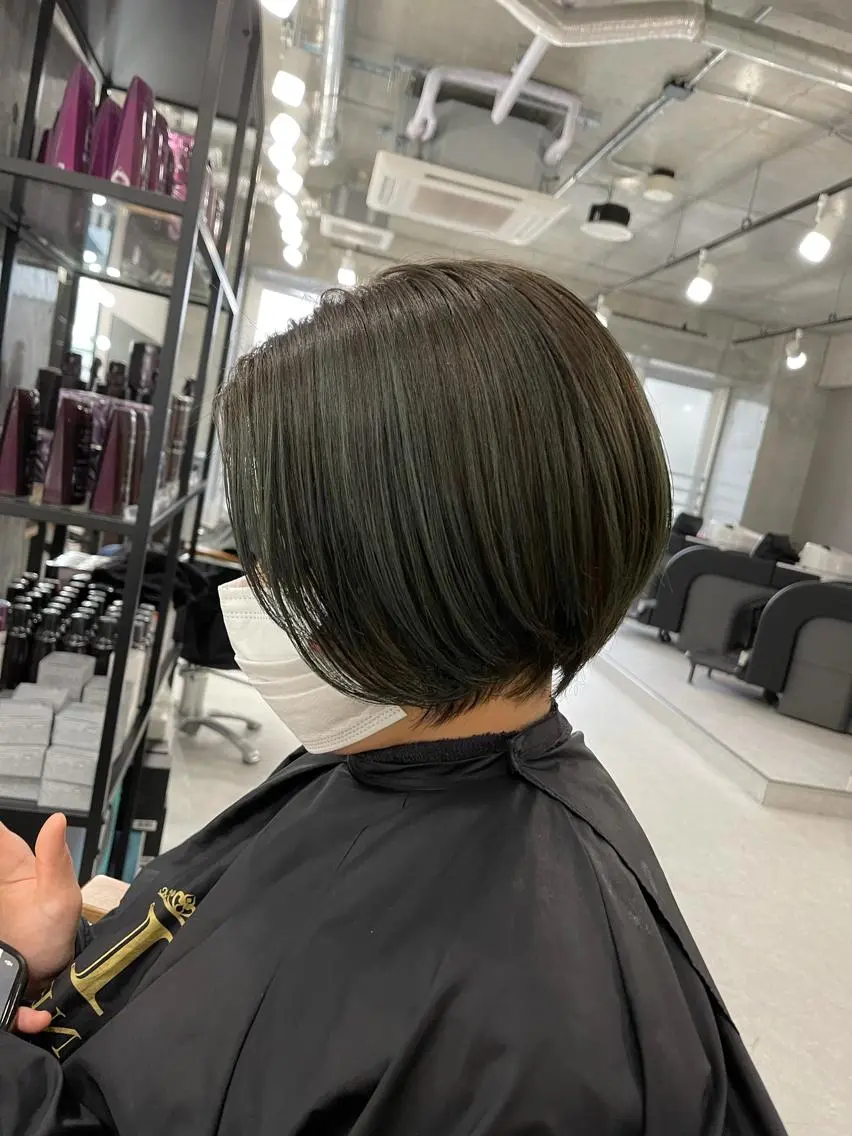 ショート バレイヤージュ特化/ アキラのヘアスタイル