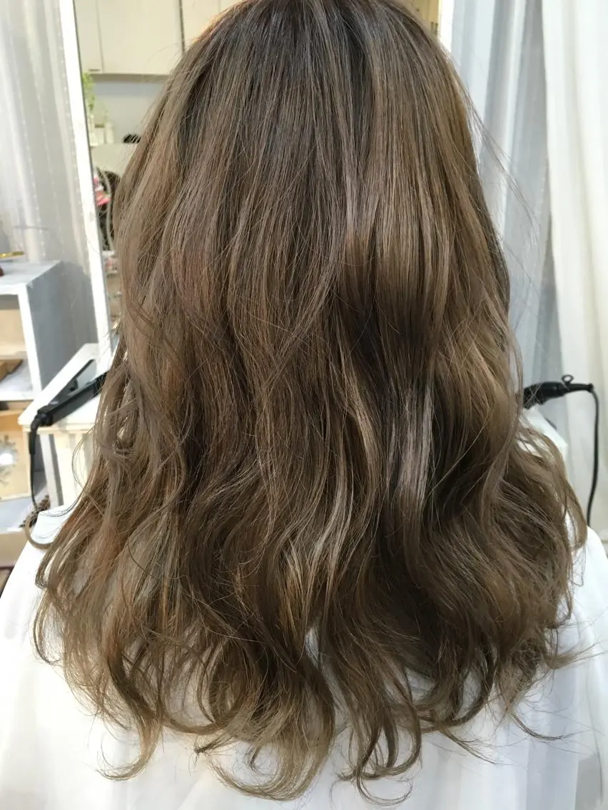 ショート ミディアム セミロング ロング カラー ダブルカラー ハイトーンカラー バイオレットカラー エクステ(レミー毛) NINEのヘアスタイル