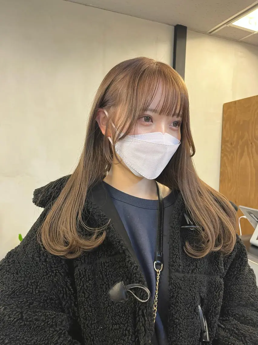 ロング カラー ブリーチ ena/ブリーチなし 透明感・レイヤー🎀のヘアスタイル