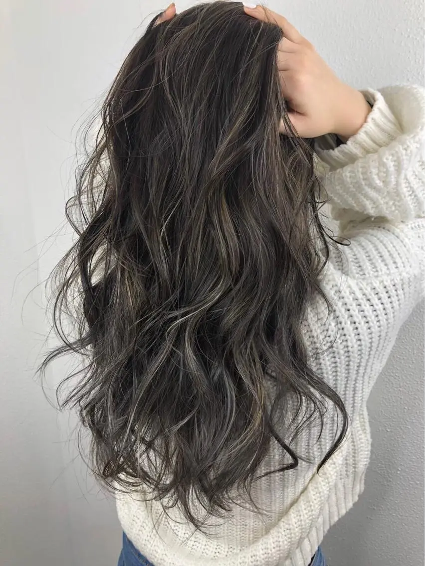 ロング カラー アッシュ ハイライトカラー 3Dハイライト ハイライト 🎊ルービック 京橋店💛のヘアスタイル