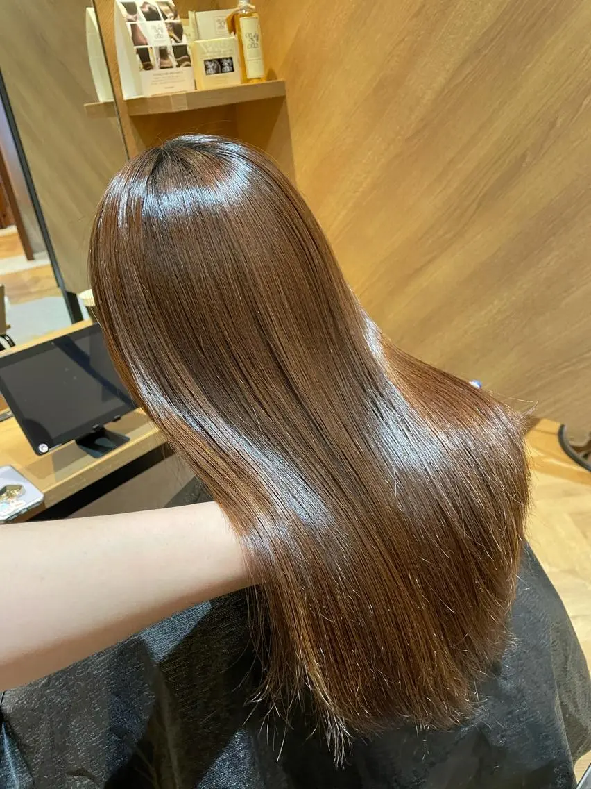 セミロング カット 縮毛矯正 透明感カラー🇰🇷 レイヤー✨桑原　研太のヘアスタイル
