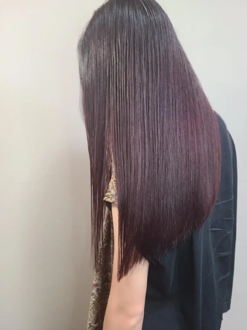 ロング ハイトーン特化 川井優汰のヘアスタイル