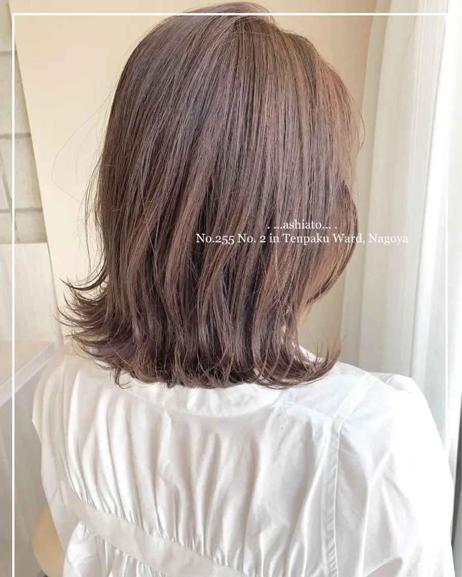 ミディアム カラー 眞名子 瑞紀のヘアスタイル