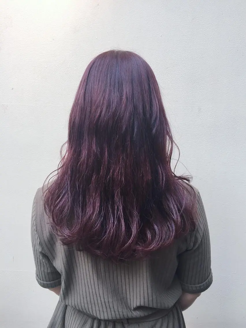 ロング カラー バイオレットカラー ヘアカラー トリートメント 高浜 夕海のヘアスタイル