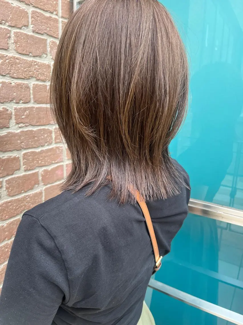 セミロング カラー パーマ ヘアアレンジ メンズ キッズ ネイル マツエク・マツパ アイブロウ メンズブリーチ メンズハイライト メンズインナーカラー メンズ韓国風 ブリーチ 久木原 ゆりのヘアスタイル