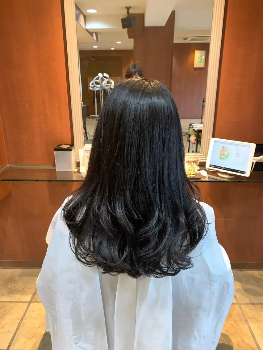 ロング カット 縮毛矯正 武田尚子🌸 自然に仕上がる矯正のヘアスタイル