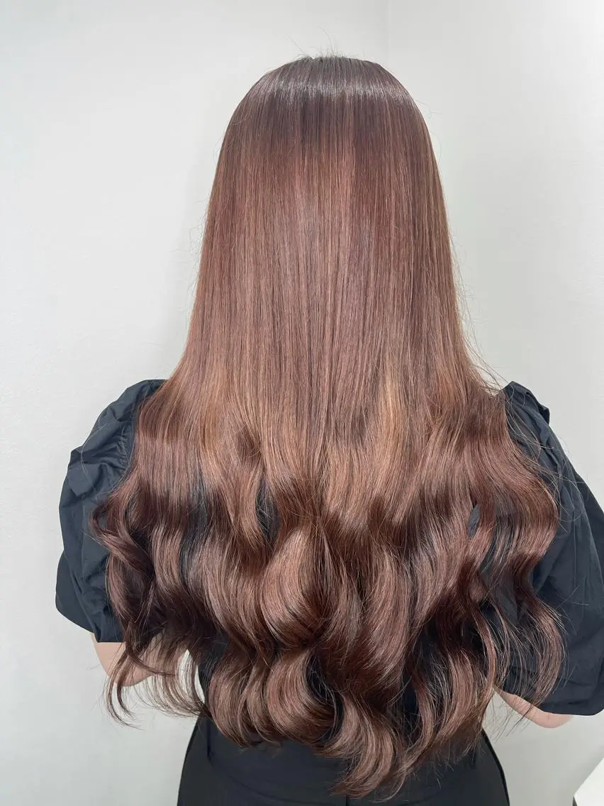 ロング カラー トリートメント ヘアカラー トリートメント emi/髪質改善/ 韓国風/艶カラーのヘアスタイル