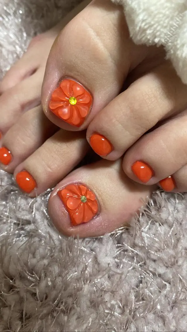 ショート カラー ネイル オレンジ オレンジ ぷっくりネイル シンプルネイル tetty nailsalonのネイルデザイン