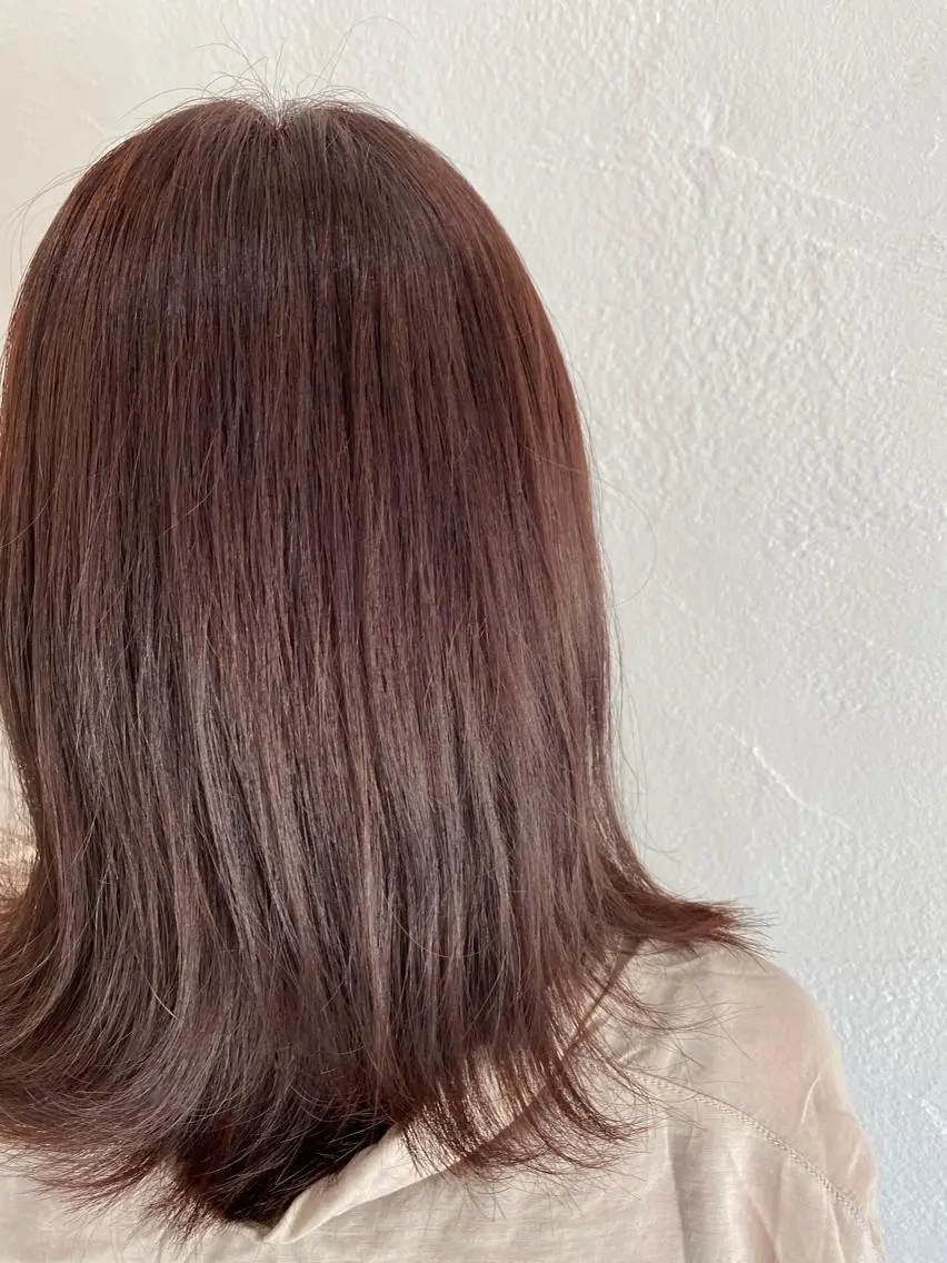 カラー ブリーチ ブラウンカラー ピンクカラー カット ヘアカラー 小山 奏良のヘアスタイル