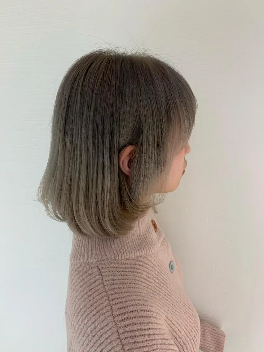 ミディアム カラー パーマ アッシュ ミルクティーアッシュ ヘアカラー トリートメント ✨髪のソムリエ✨ 岩川和生のヘアスタイル