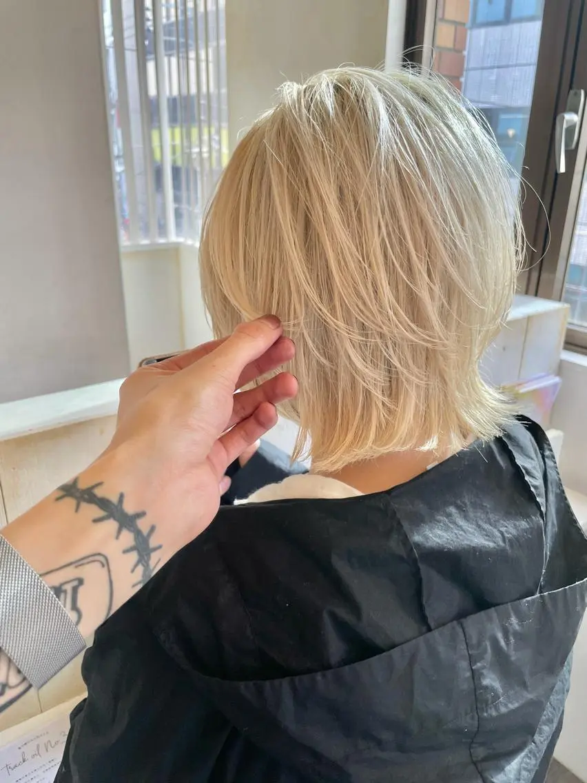 ショート ショートヘア ウルフカット カット ヘアカラー トリートメント 🫧透明感ケアカラー 守利🫧のヘアスタイル