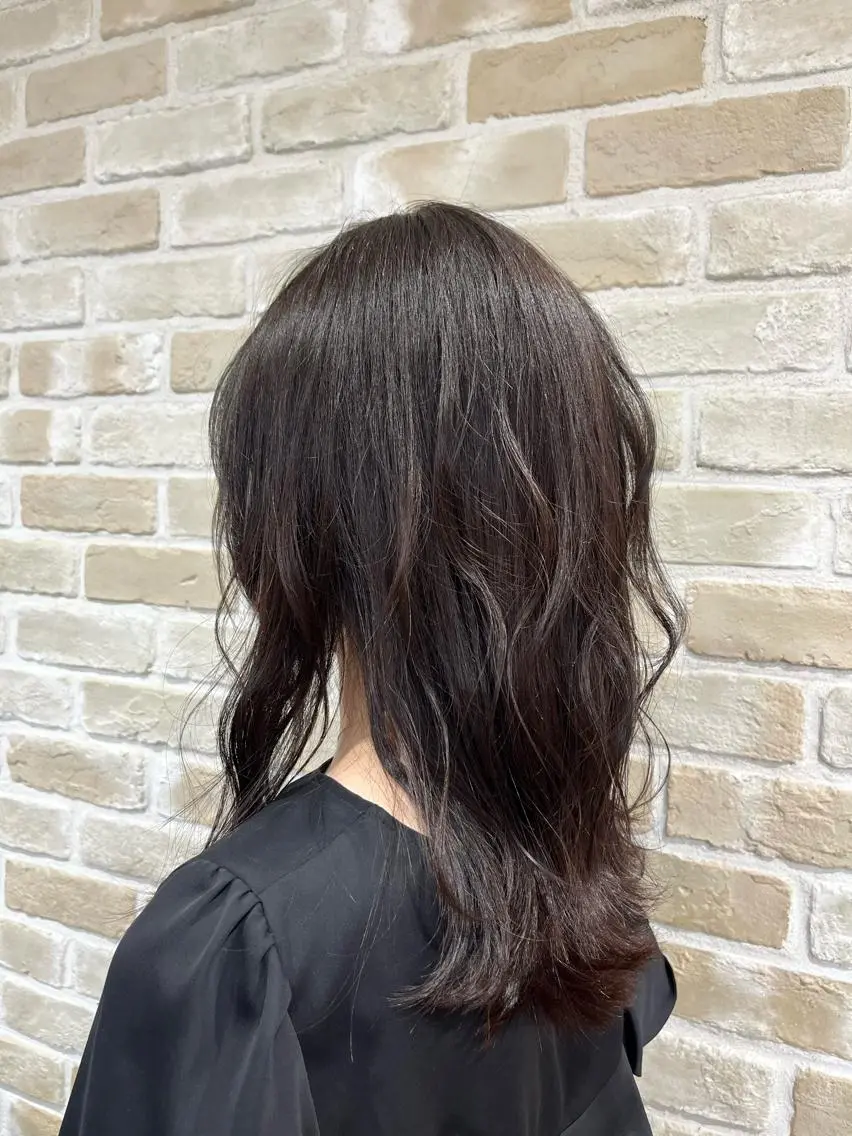 セミロング sayaka 透明感カラーのヘアスタイル
