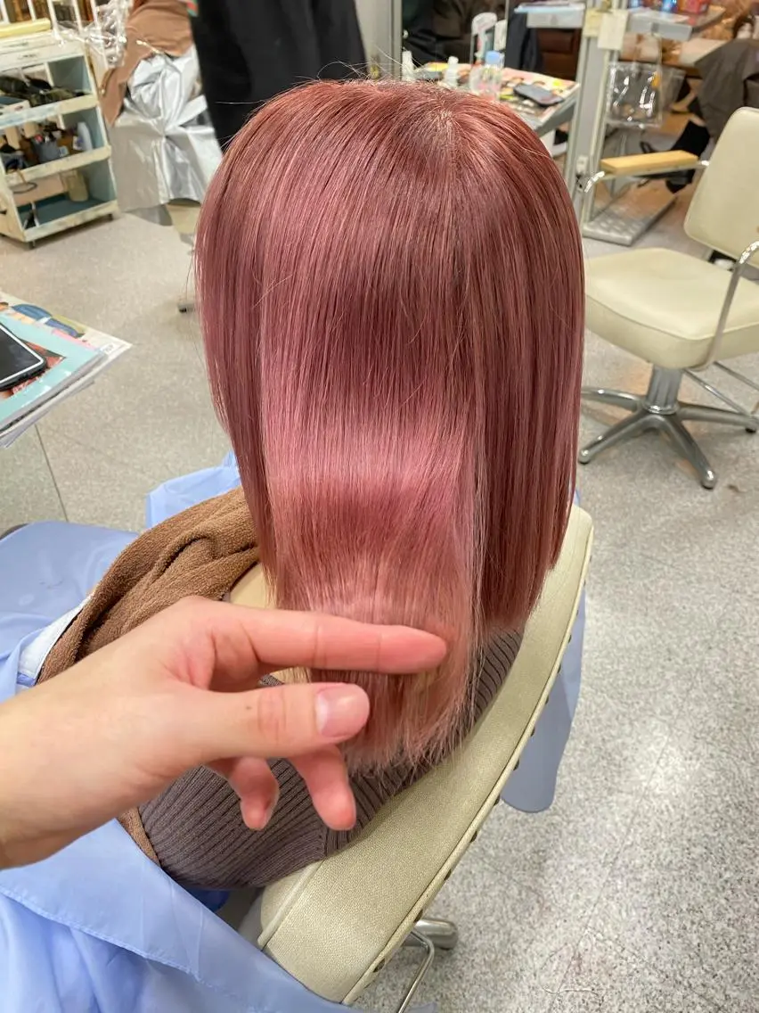 ショート カラー レイヤーウルフ エクステ磯部のヘアスタイル