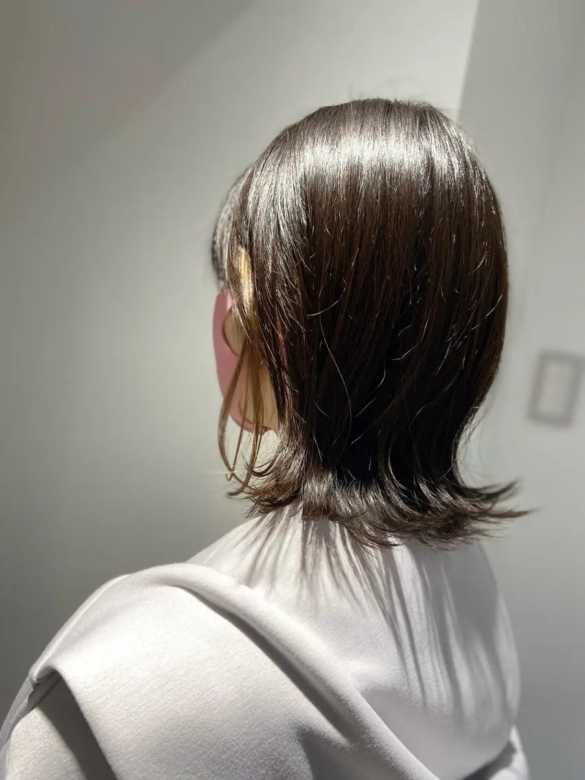 ミディアム 外ハネヘア トリートメント 代表 しみず としやのヘアスタイル