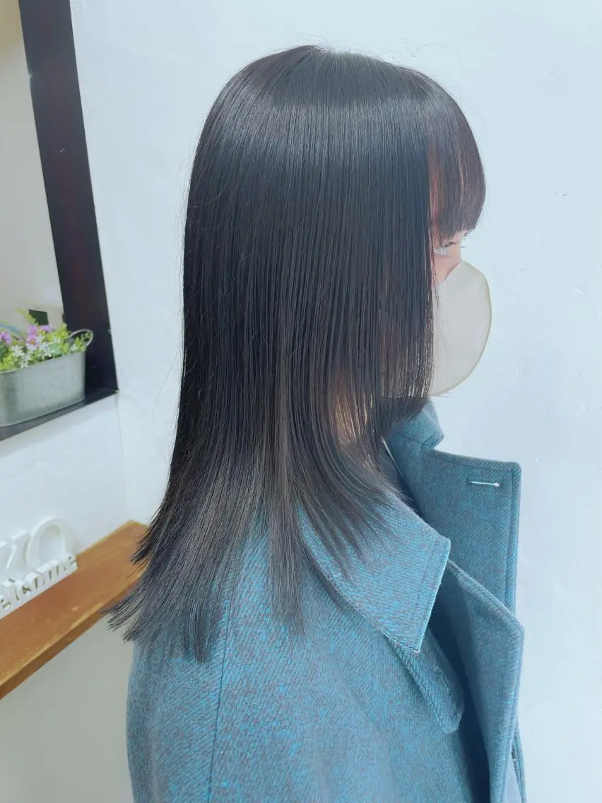 セミロング 顔まわりレイヤー レイヤーカット カット ヘアカラー 縮毛矯正 ふわっとレイヤー 🪽スガヤハルミのヘアスタイル