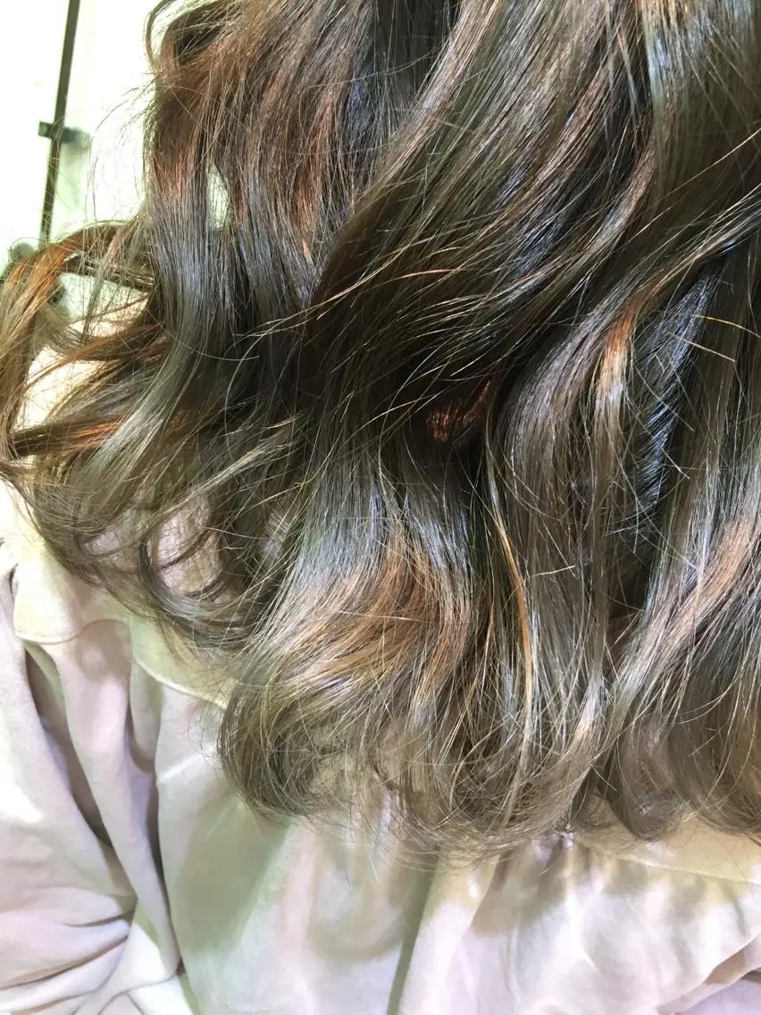 セミロング カラー 💘カラー人気Ｎｏ. １💘SAYAのヘアスタイル