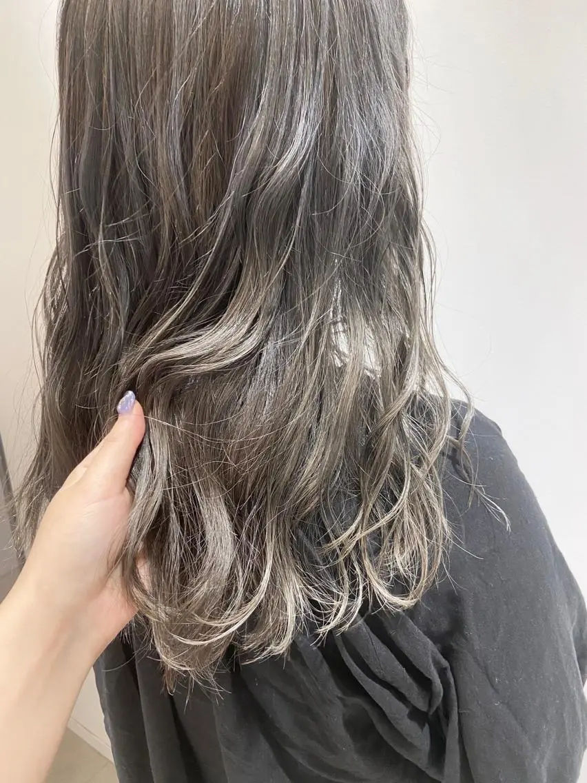 セミロング カラー ヘアカラー 🐺ウルフ/レイヤー 似合わせ‎🤍沙羅のヘアスタイル