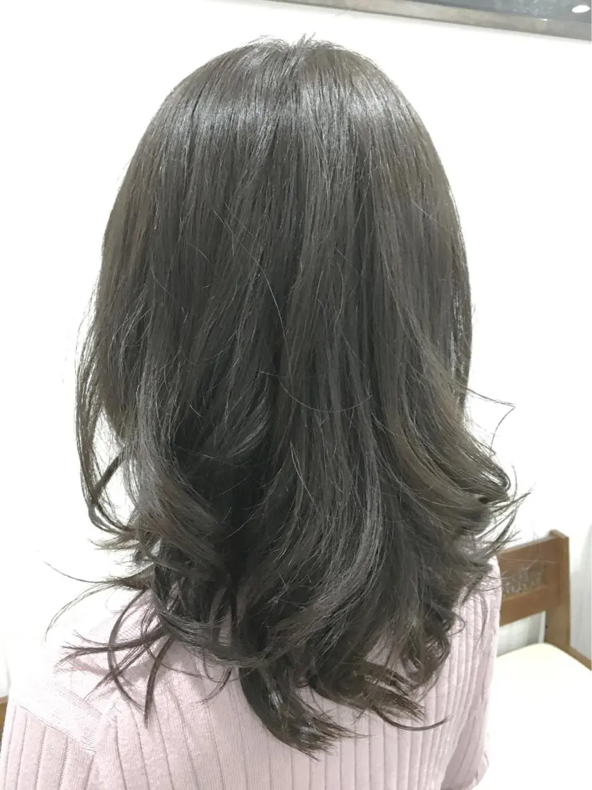ミディアム カラー ブルーカラー ブルージュ Rise Heart 中村 裕介のヘアスタイル