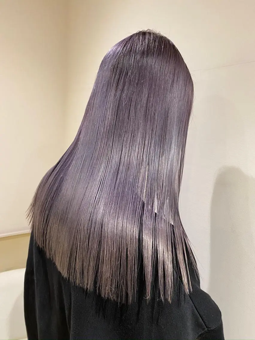 セミロング カラー レイヤー×艶髪特化 マネージャー安藤光司のヘアスタイル