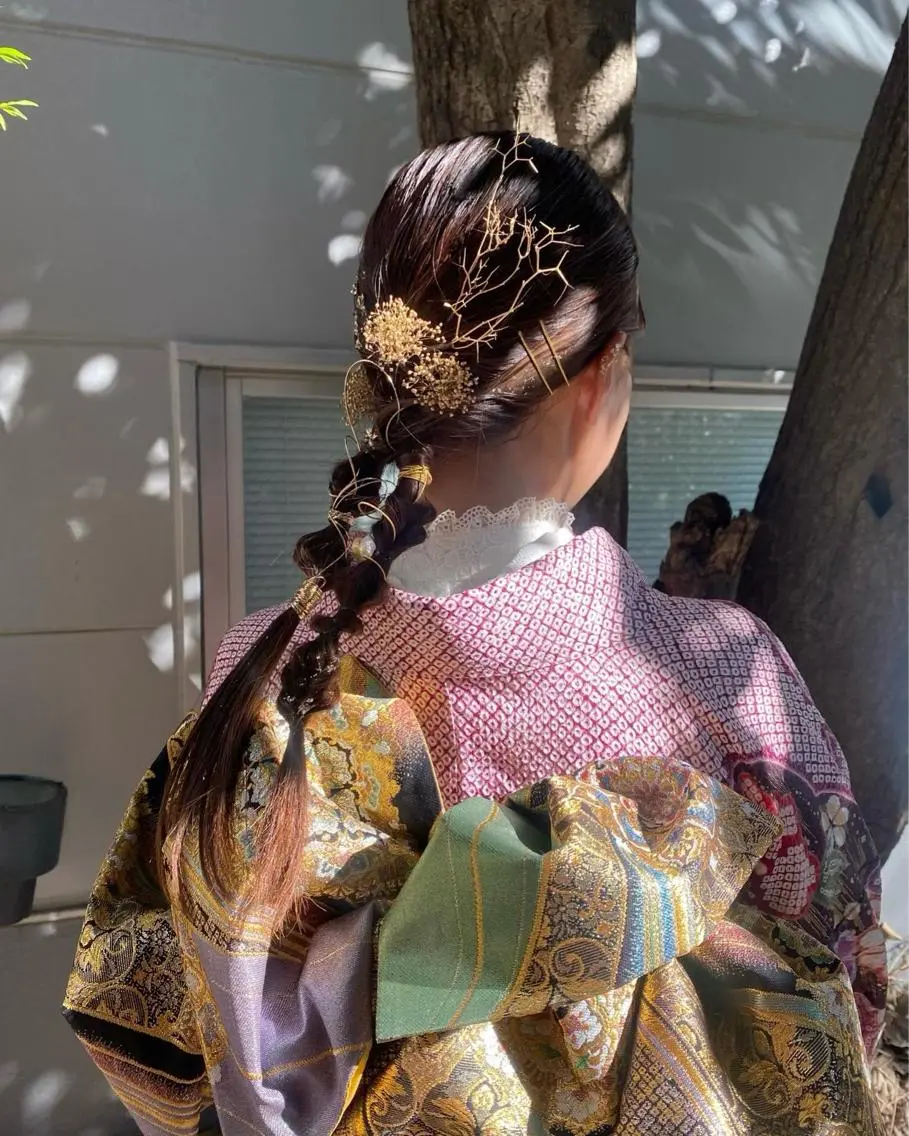 セミロング ヘアアレンジ 成人式 大石 沙季のヘアスタイル