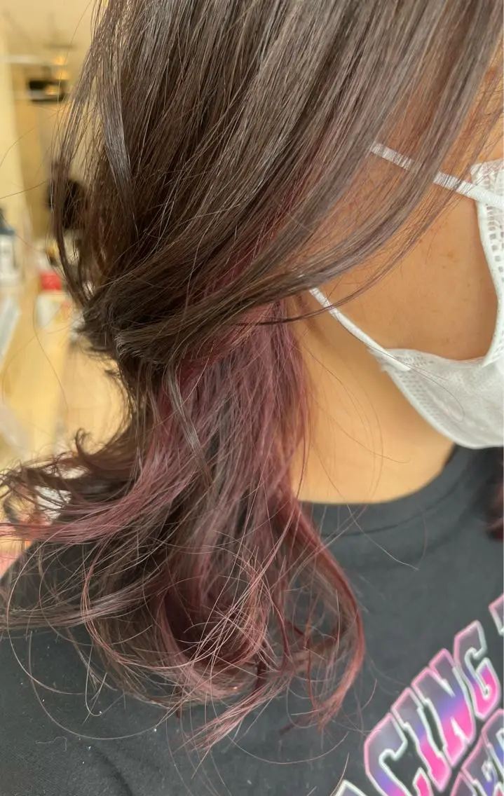 セミロング カラー 保子 祐里香のヘアスタイル
