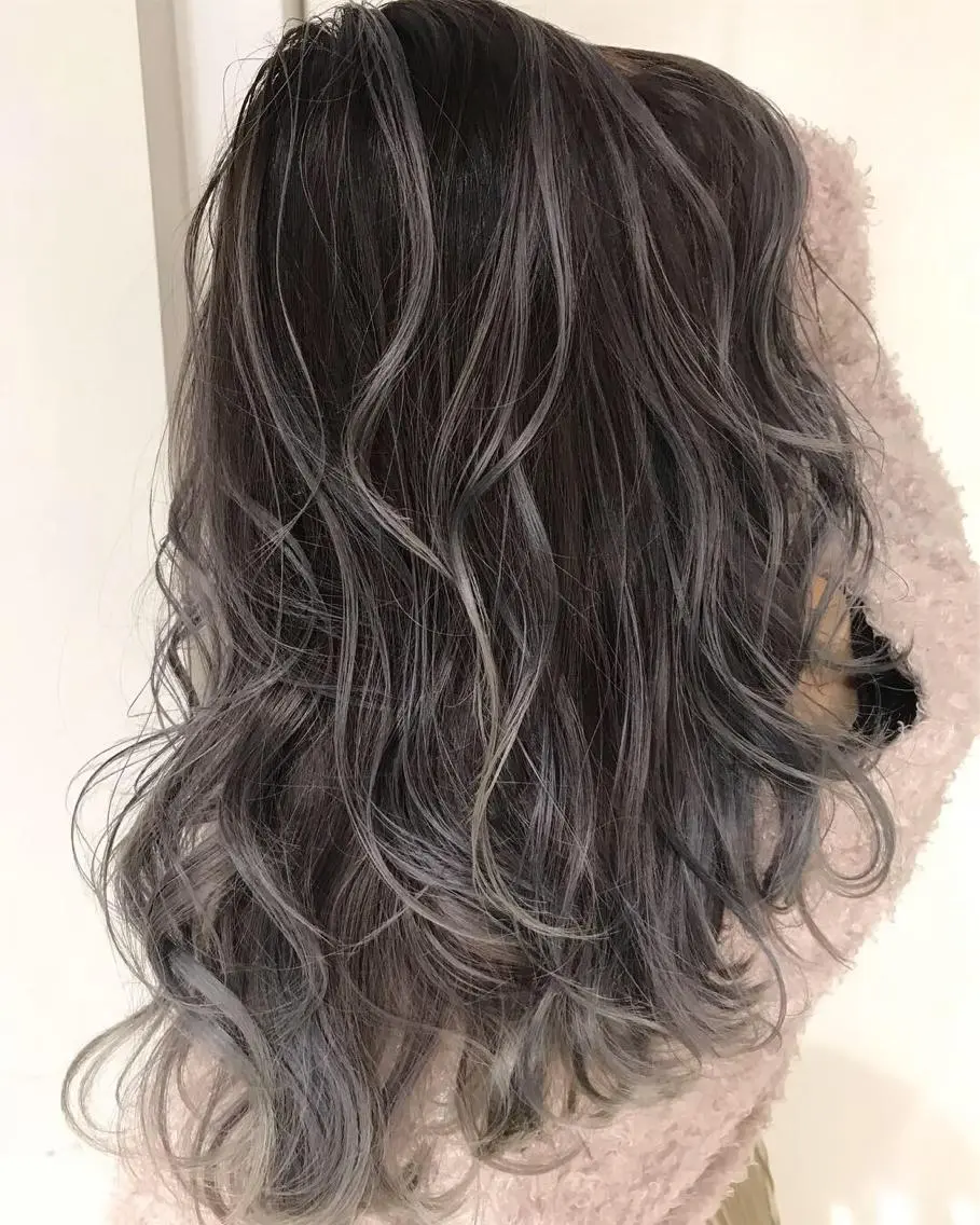 セミロング カラー バレイヤージュ ブリーチ レイヤーカット ブリーチ 透明感HIDEのヘアスタイル