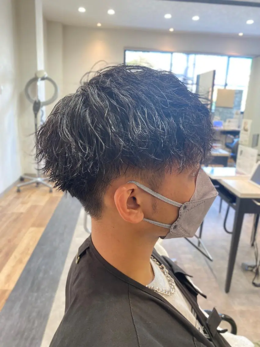 ショート パーマ メンズ カット パーマ 矢部 萌深のヘアスタイル