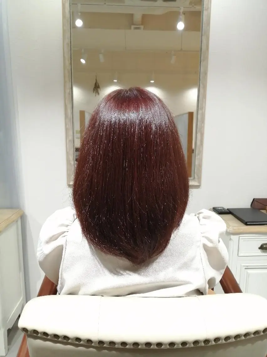 セミロング カラー レッドカラー 福永 ちひろのヘアスタイル