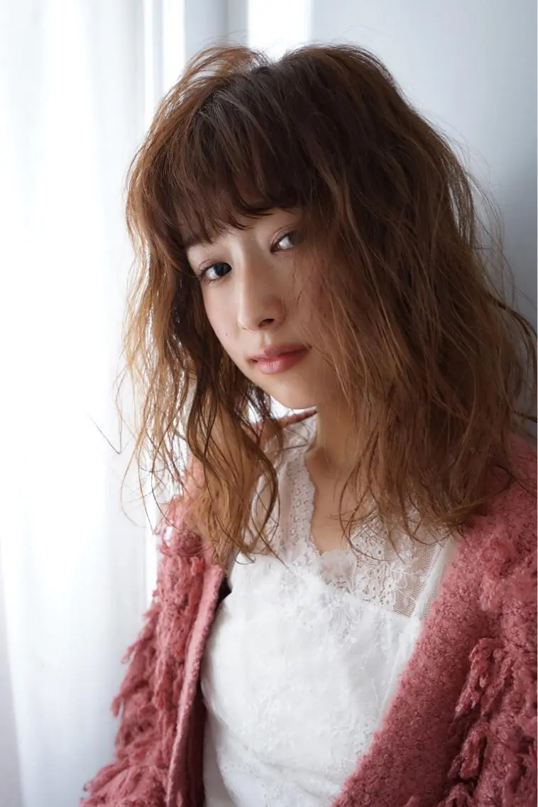 ロング カラー パーマ ヘアアレンジ アッシュ ベージュカラー カット ヘアカラー 可愛いを作る神 ナオヒロのヘアスタイル
