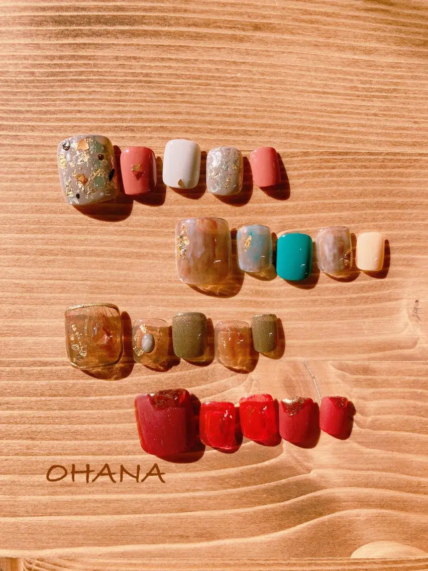 ネイル フットネイル ハート ミラーネイル ニュアンスネイル ショートネイル nailroom OHANA🌴のネイルデザイン