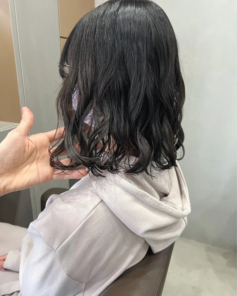 ミディアム パーマ カット ヘアカラー パーマ ボブパーマコテ巻き風 パーマNo1深江秀平のヘアスタイル