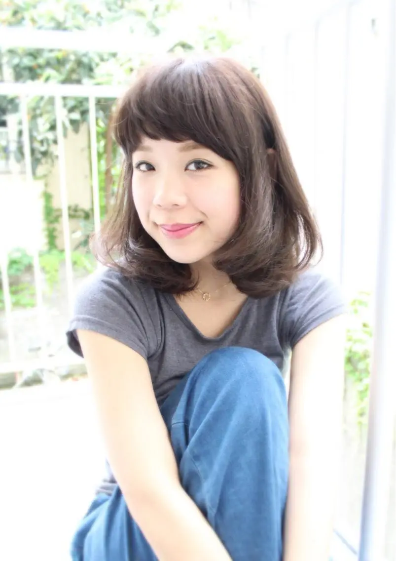 ミディアム 桑名 淳のヘアスタイル